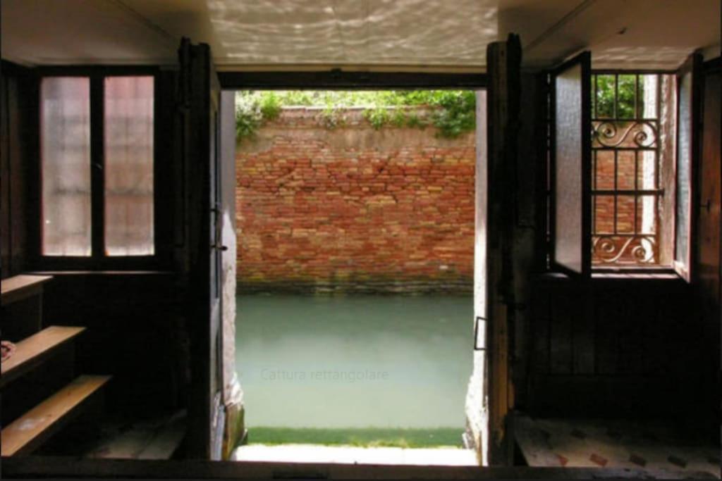Ferienwohnung Walk On The Water ✧ 5 Minutes To Rialto Bridge Venedig Exterior foto